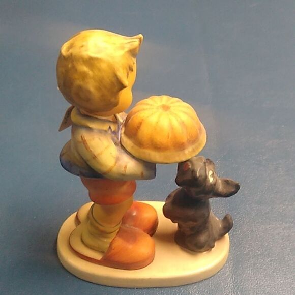 Vintage Goebel Hummel Figurine Boy and Dog Cottagecore Grandmacore - Picture 2 of 8